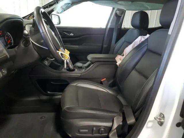 2022 GMC ACADIA SLT  