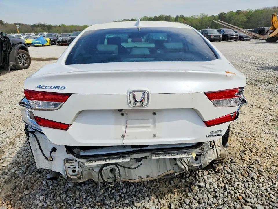 2019 HONDA ACCORD TOURING  