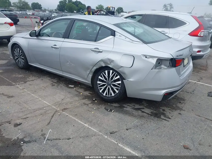 2023 NISSAN ALTIMA SV FWD