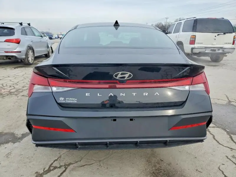 2025 HYUNDAI ELANTRA SEL SPORT  