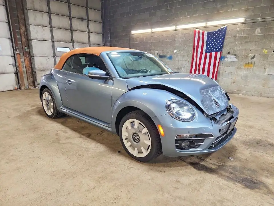 2019 VOLKSWAGEN BEETLE S  