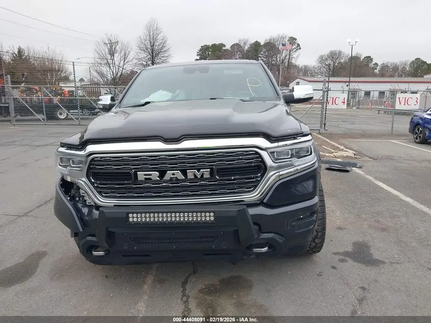 2019 RAM 1500 LIMITED  4X4 5'7 BOX