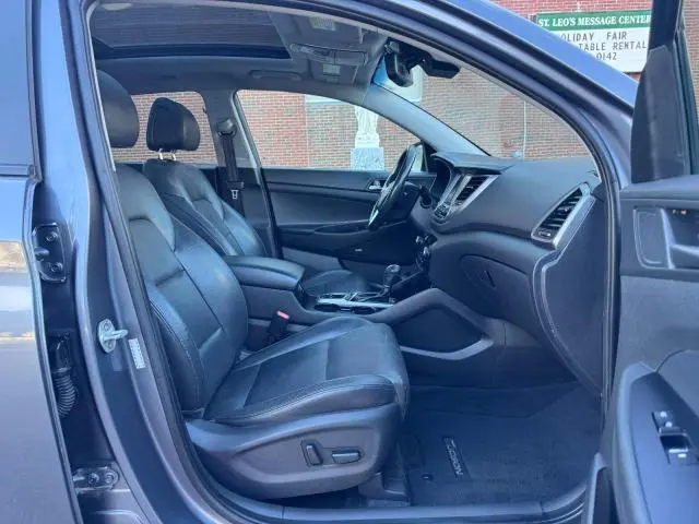 2017 HYUNDAI TUCSON LIMITED  