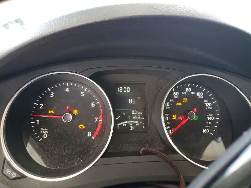2015 VOLKSWAGEN JETTA SE  