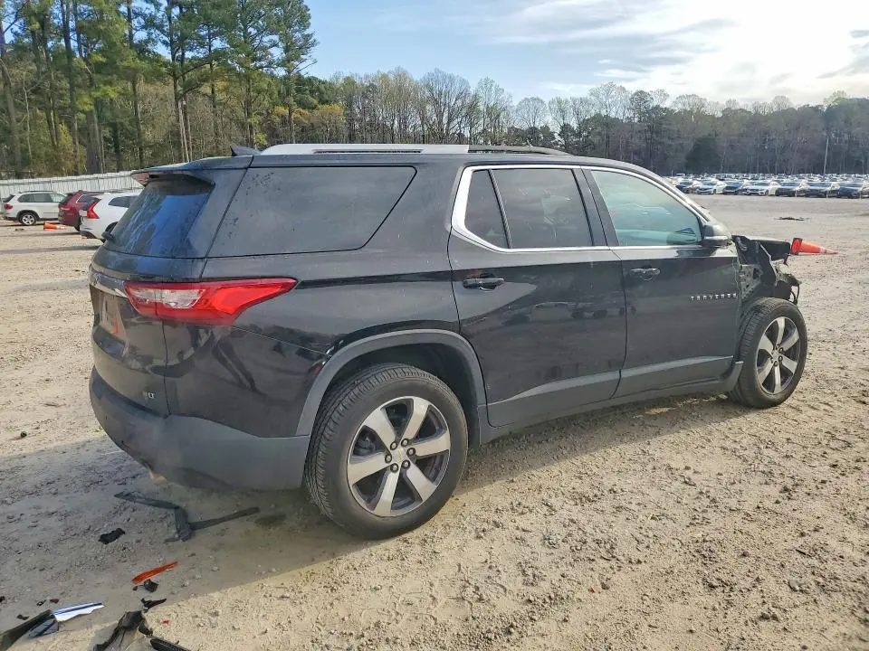 2018 CHEVROLET TRAVERSE LT  