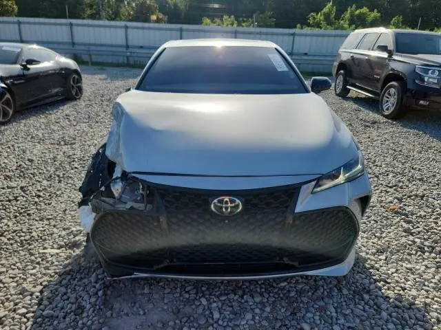 2019 TOYOTA AVALON XLE  
