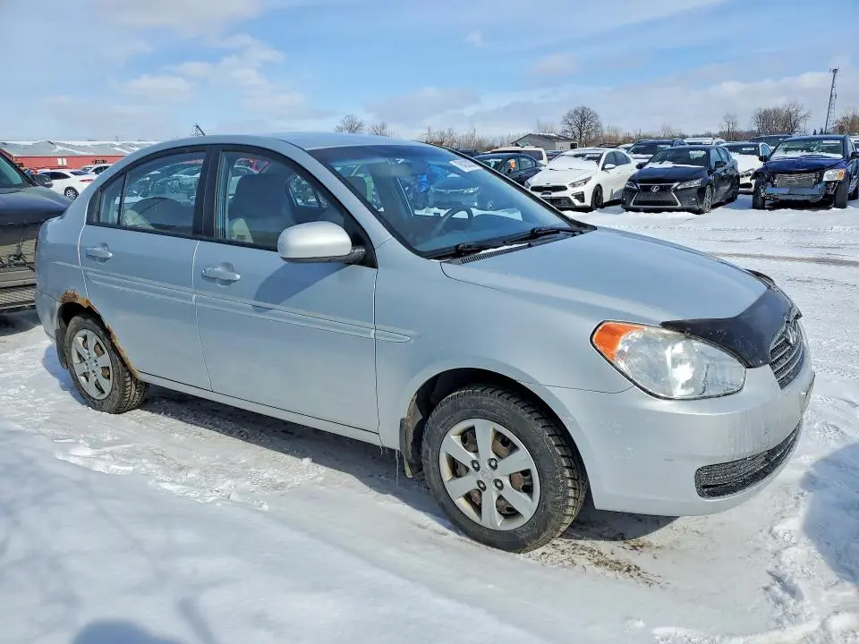 2010 HYUNDAI ACCENT GLS  