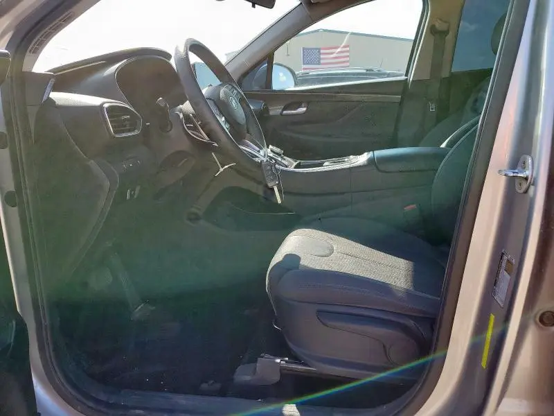 2021 HYUNDAI SANTA FE SE  