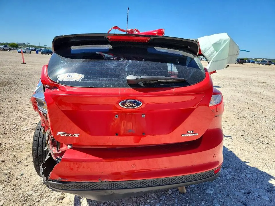 2014 FORD FOCUS SE  