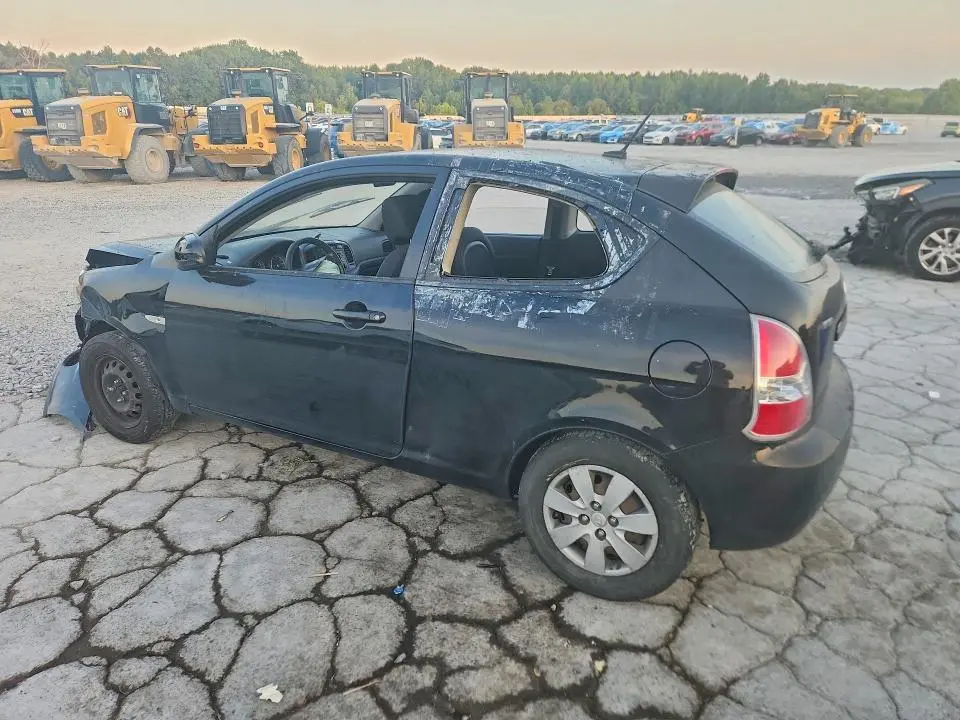 2011 HYUNDAI ACCENT GS  