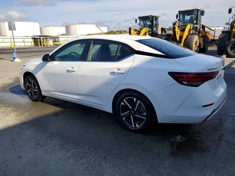 2024 NISSAN SENTRA SV  