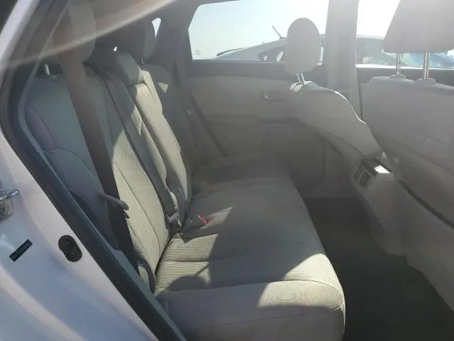 2013 TOYOTA VENZA LE  