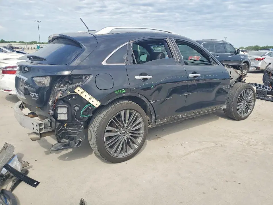 2017 INFINITI QX70 BASE  