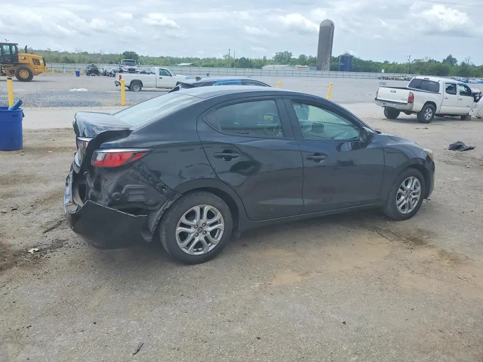 2018 TOYOTA YARIS IA BASE  
