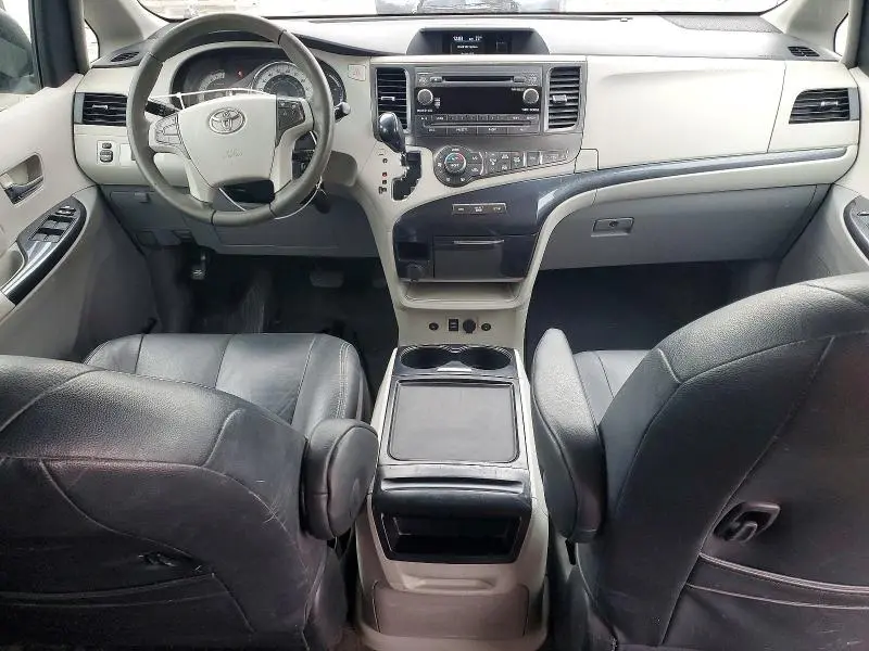 2012 TOYOTA SIENNA SPORT  
