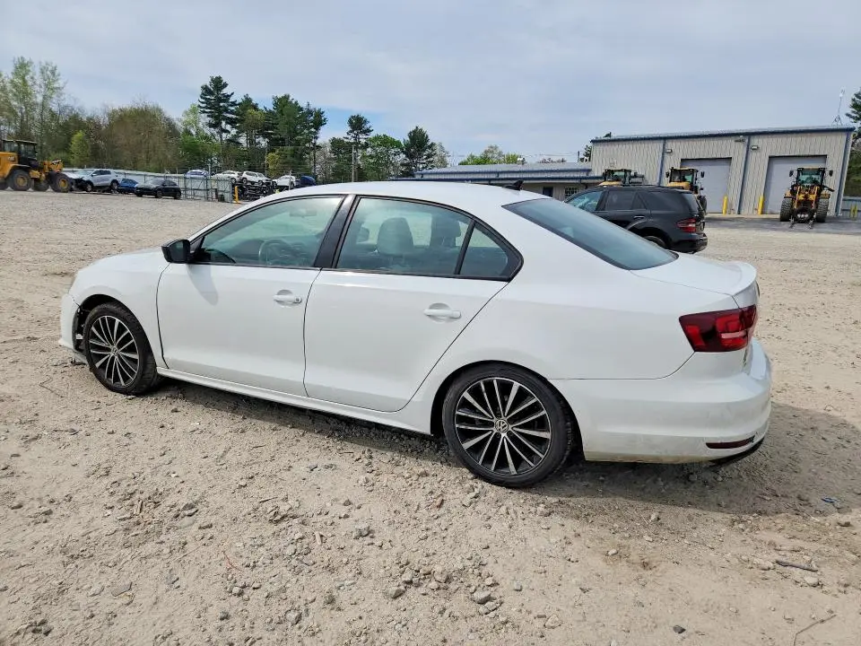 2016 VOLKSWAGEN JETTA SPORT  