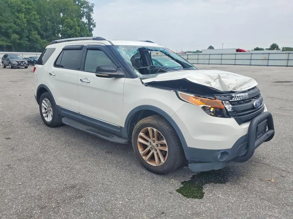 2011 FORD EXPLORER XLT  