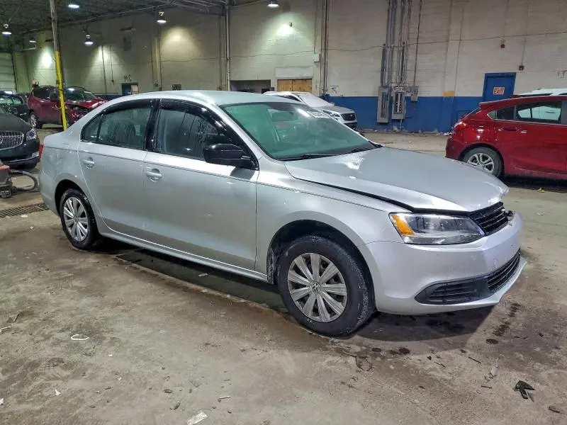 2013 VOLKSWAGEN JETTA BASE  