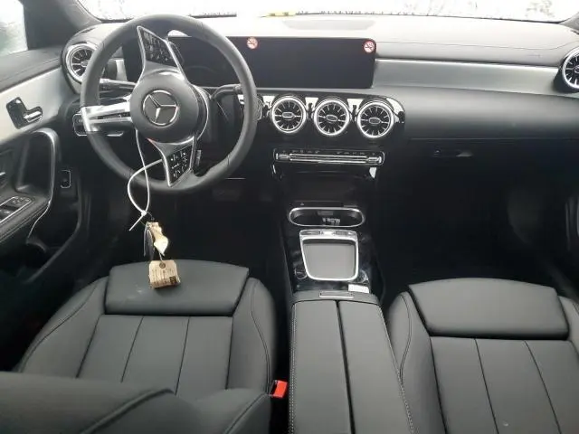 2025 MERCEDES-BENZ CLA 250