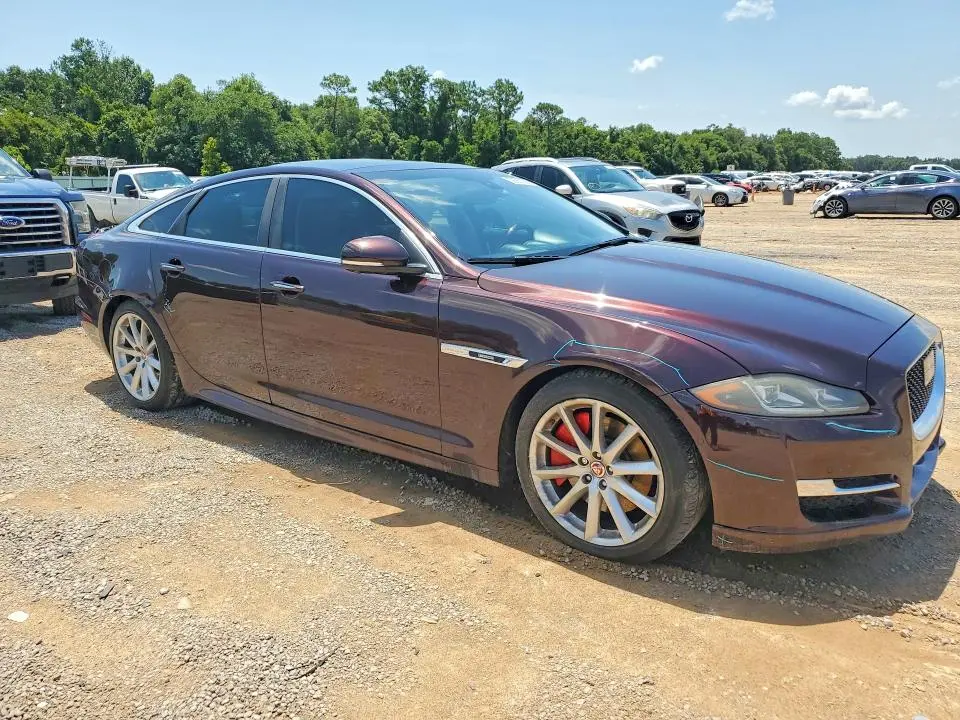 2017 JAGUAR XJ   
