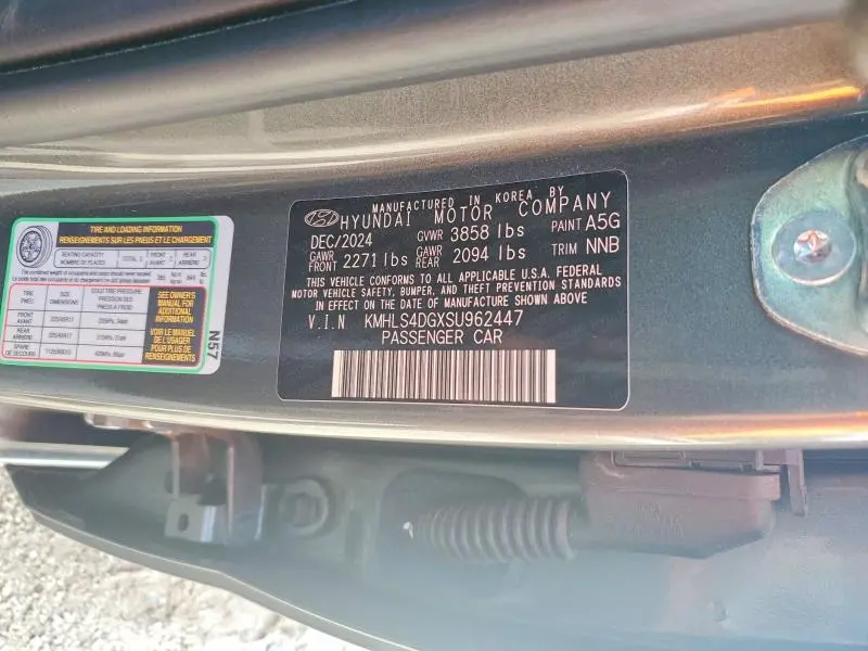 2025 HYUNDAI ELANTRA SEL  