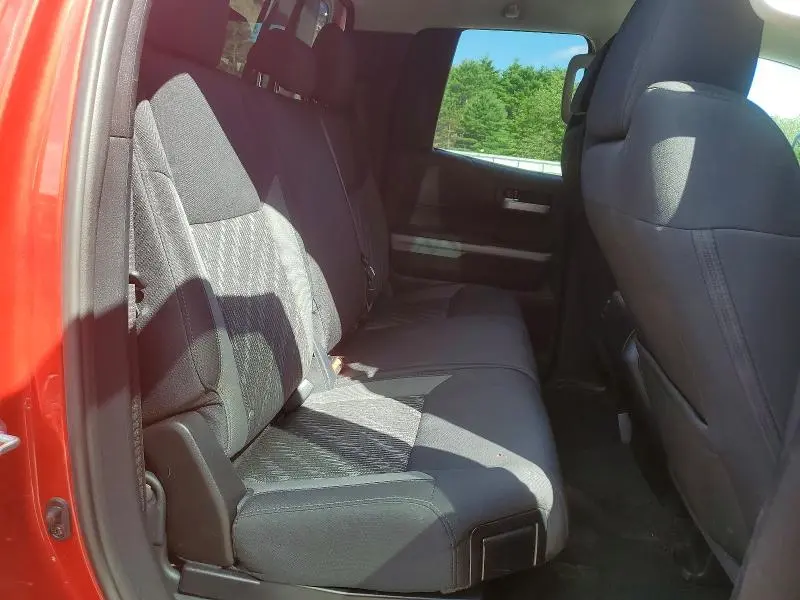 2019 TOYOTA TUNDRA SR5  