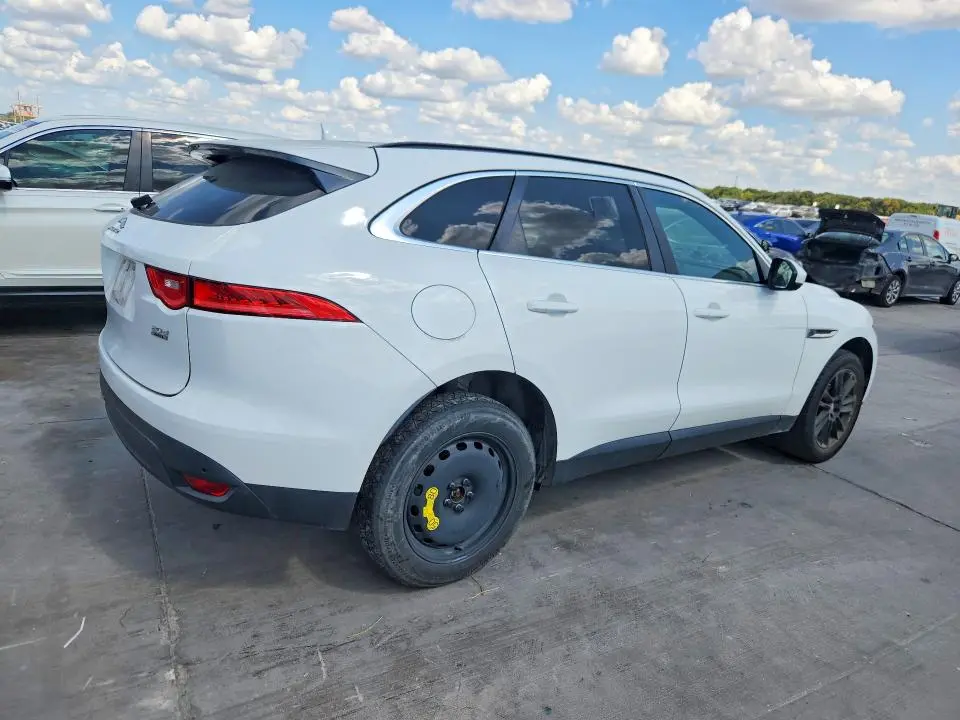 2017 JAGUAR F-PACE PRESTIGE  