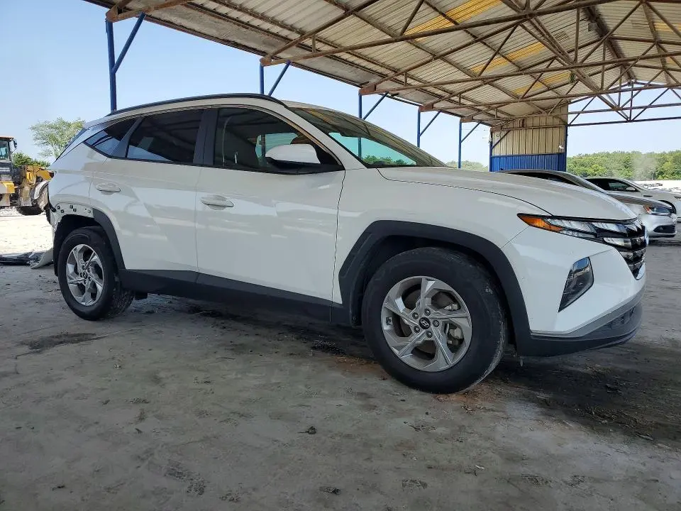 2024 HYUNDAI TUCSON SEL  