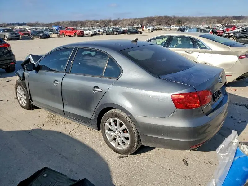 2011 VOLKSWAGEN JETTA SE  