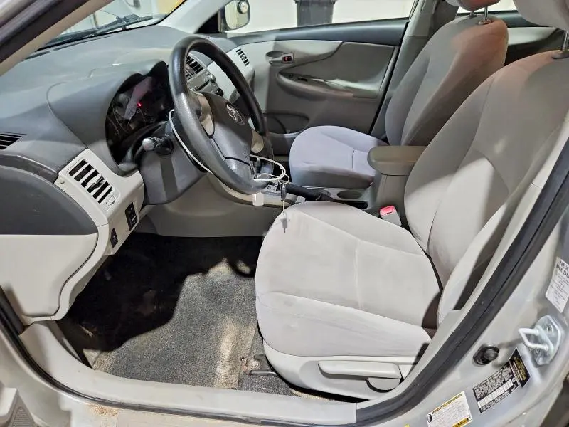 2011 TOYOTA COROLLA LE  