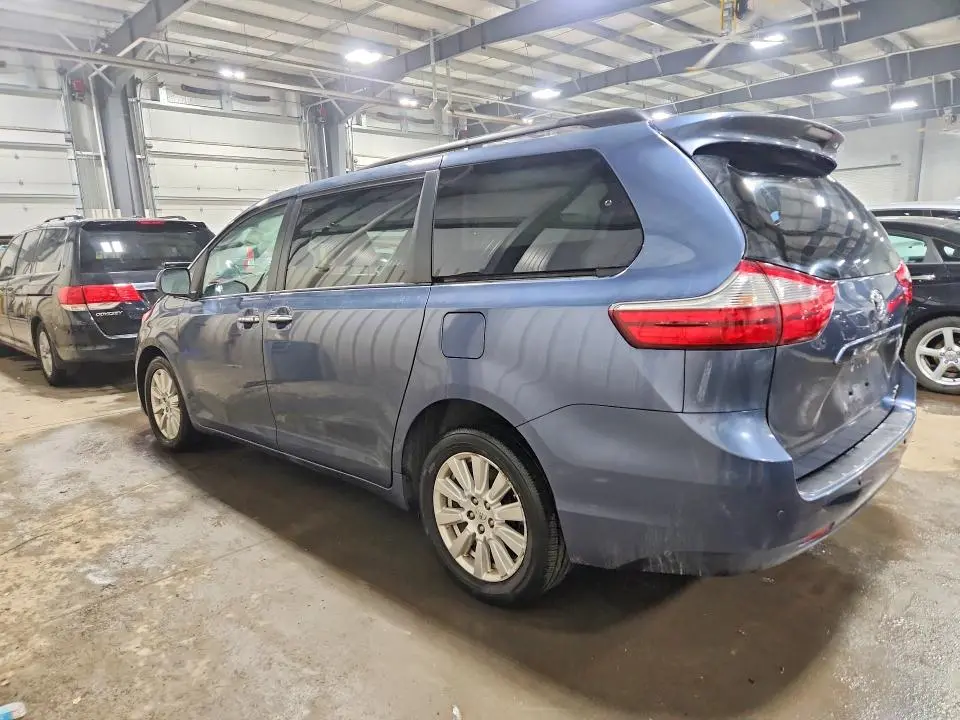 2017 TOYOTA SIENNA XLE 7-PASSENGER  