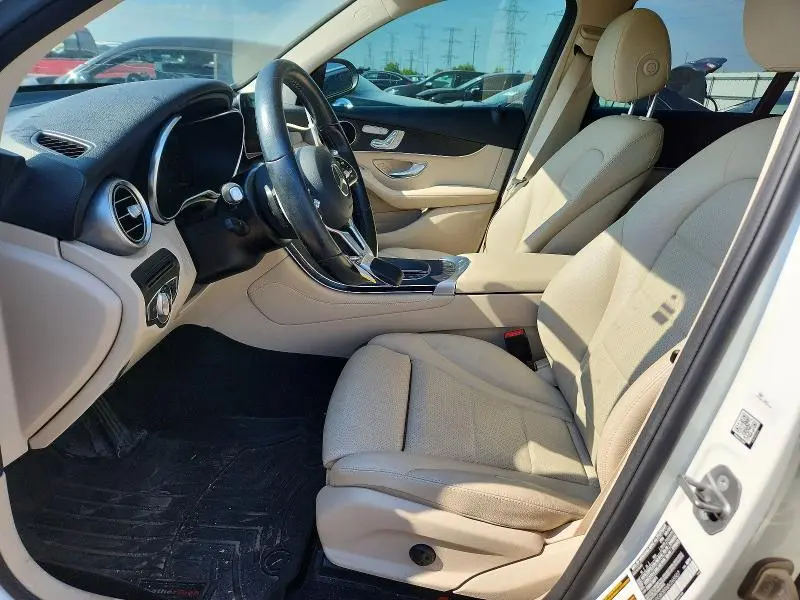 2021 MERCEDES-BENZ GLC 300  