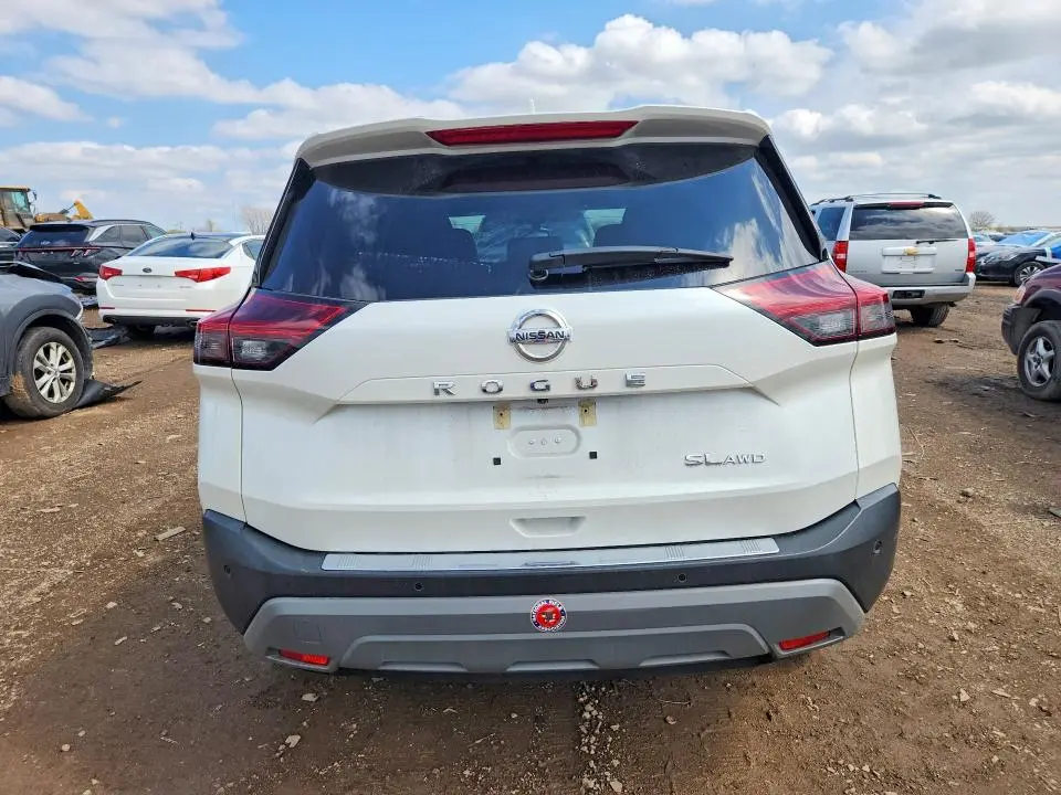 2021 NISSAN ROGUE SL  
