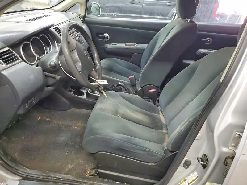2011 NISSAN VERSA 1.8 S  