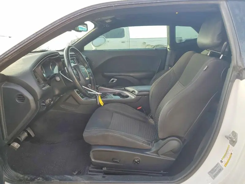 2017 DODGE CHALLENGER SXT  