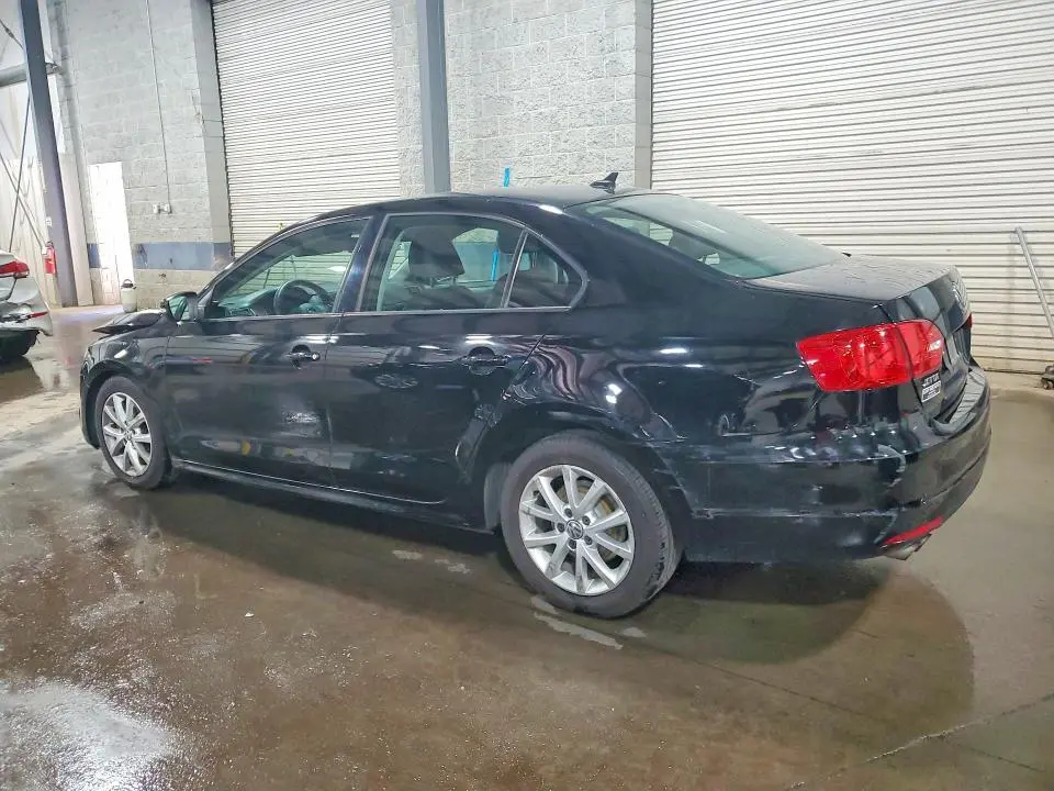 2012 VOLKSWAGEN JETTA SE  