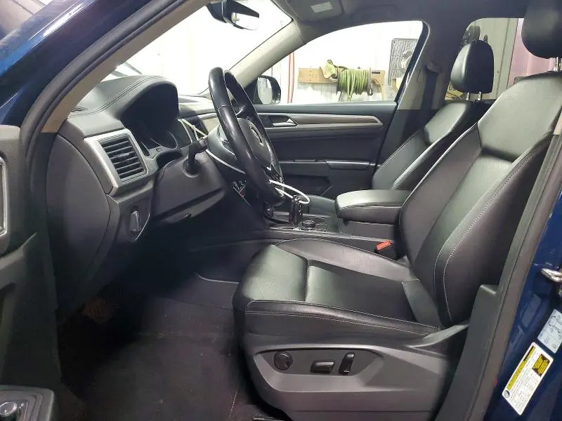 2018 VOLKSWAGEN ATLAS SE  