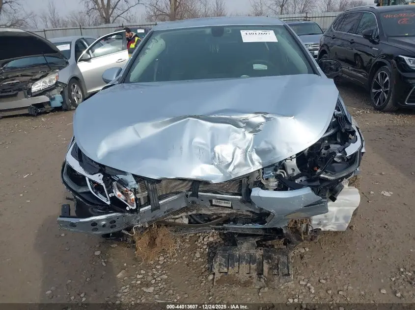 2018 CHEVROLET CRUZE LT AUTO