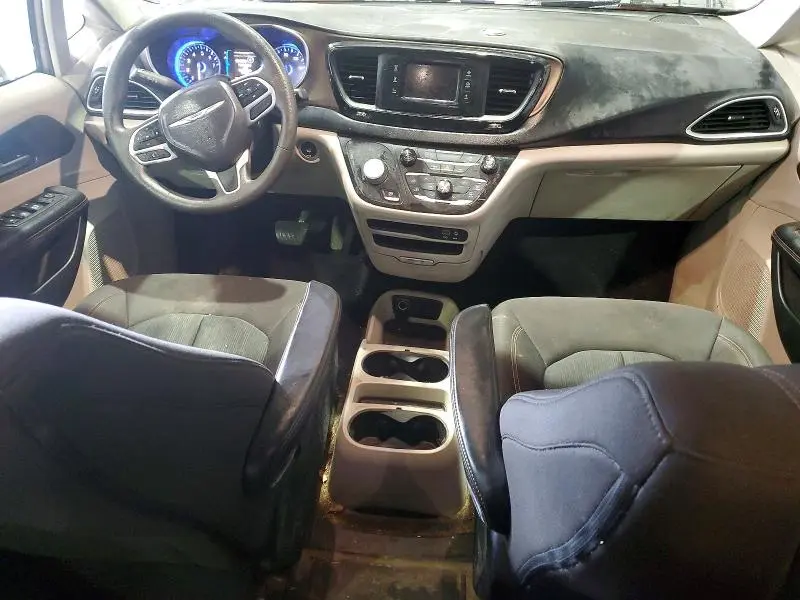 2017 CHRYSLER PACIFICA LX  