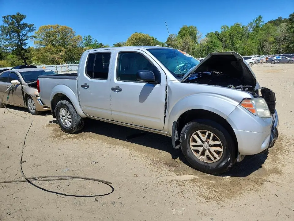 2018 NISSAN FRONTIER SV  
