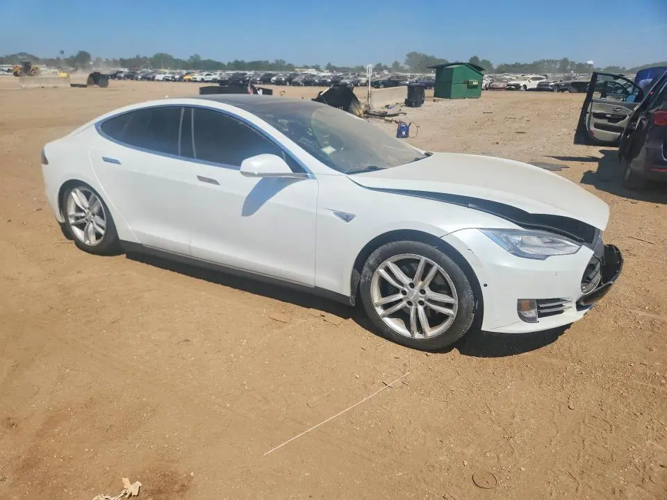 2015 TESLA MODEL S 70D  