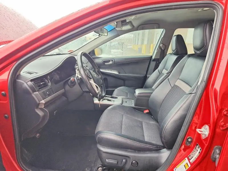 2012 TOYOTA CAMRY SE  