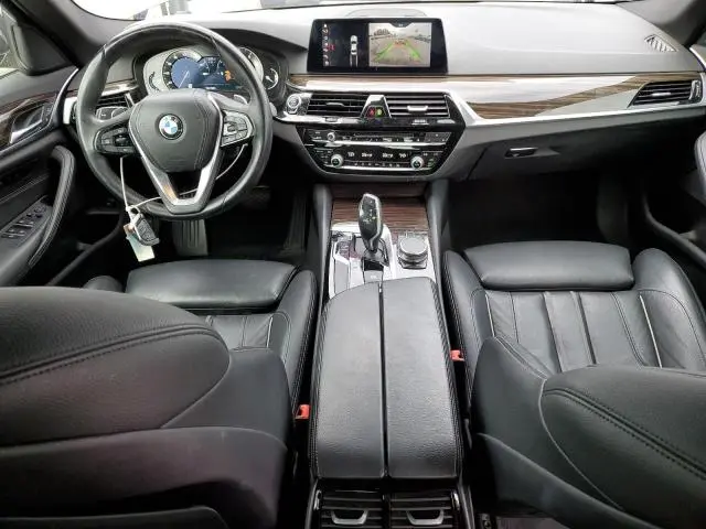 2019 BMW 530 I  