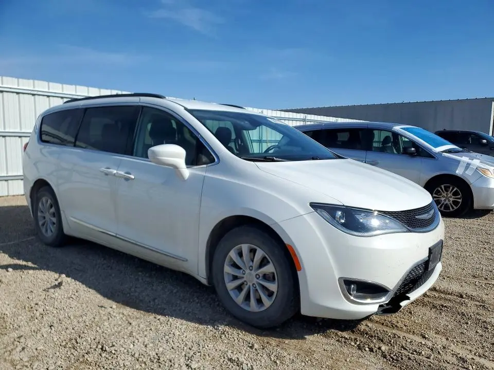 2017 CHRYSLER PACIFICA TOURING L  