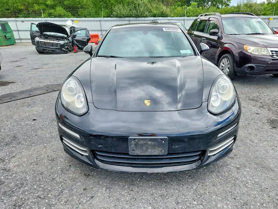 2015 PORSCHE PANAMERA 2  