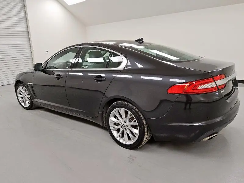 2013 JAGUAR XF   