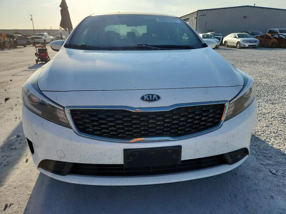 2017 KIA FORTE LX  