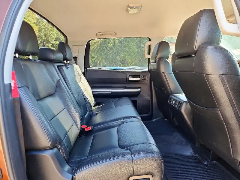 2017 TOYOTA TUNDRA SR5  