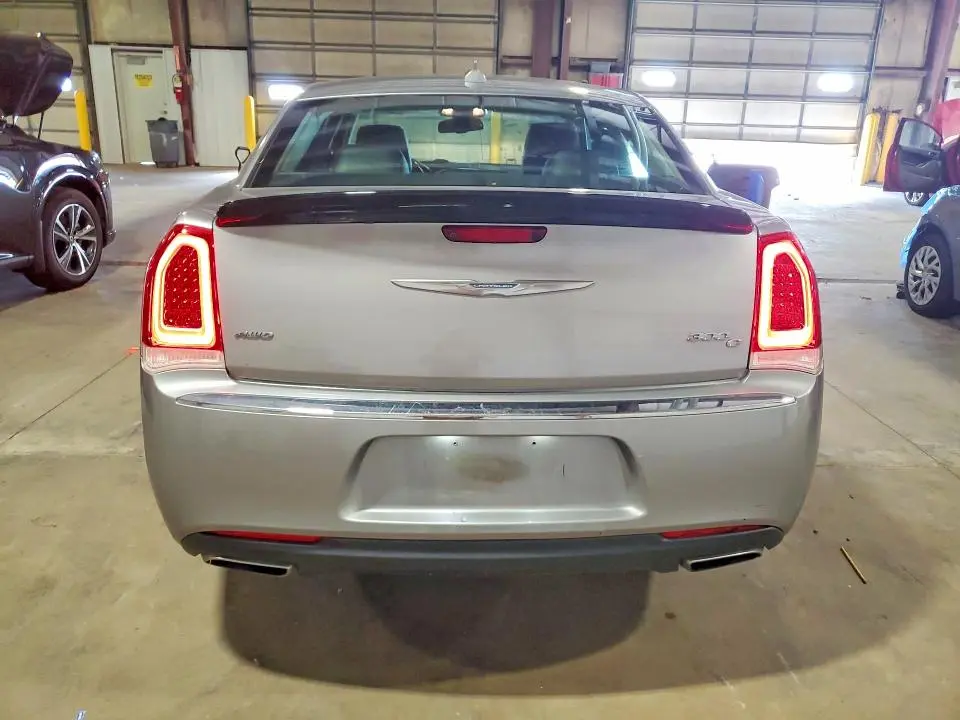 2017 CHRYSLER 300C   
