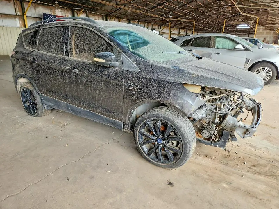 2017 FORD ESCAPE TITANIUM  